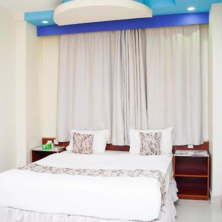 Al Bayrahaa Hotel Apartments Seeb Eksteriør bilde
