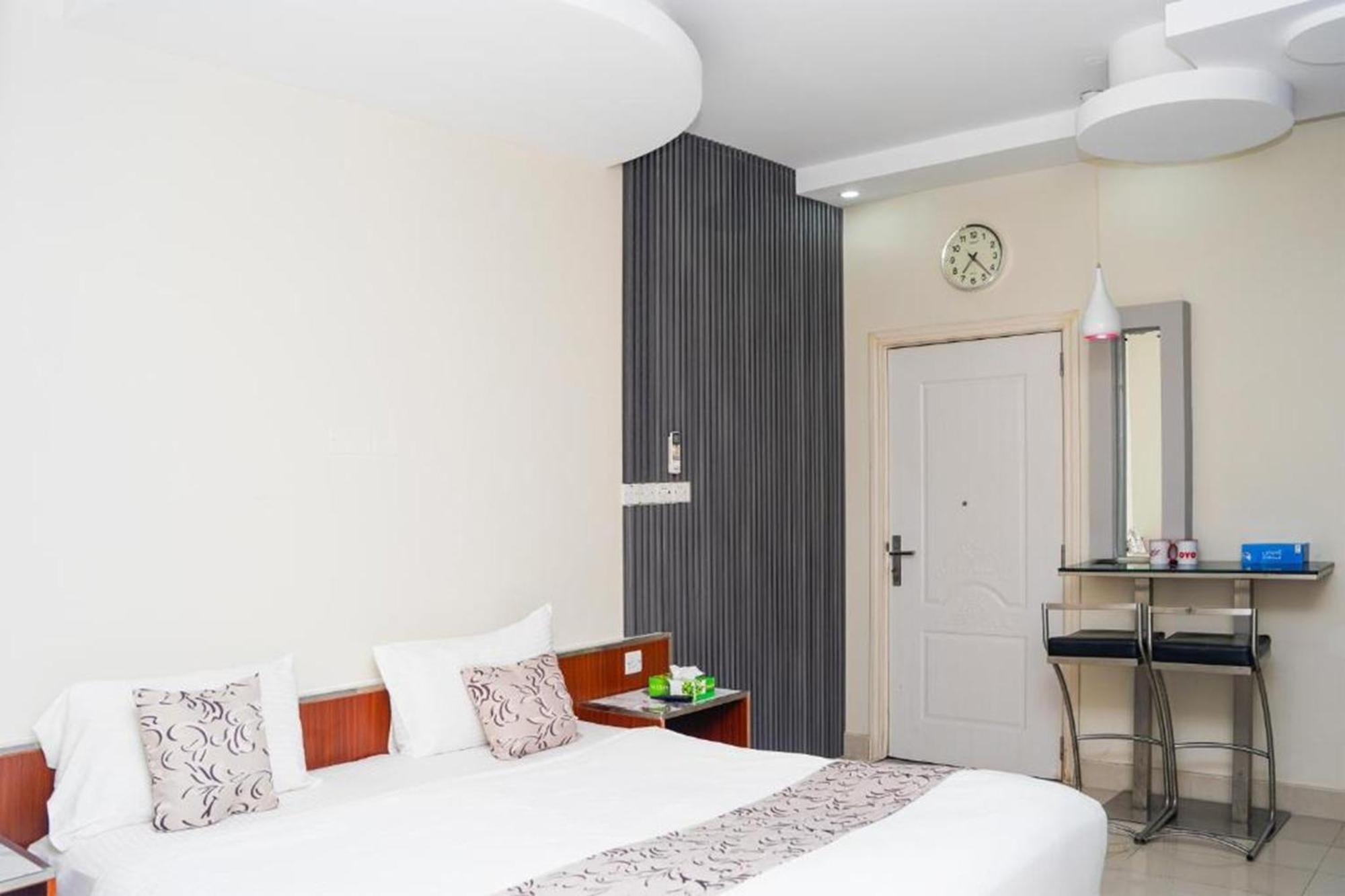 Al Bayrahaa Hotel Apartments Seeb Eksteriør bilde